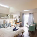 Bedrock Strand Family 4 Sleeper With Private Bathroom