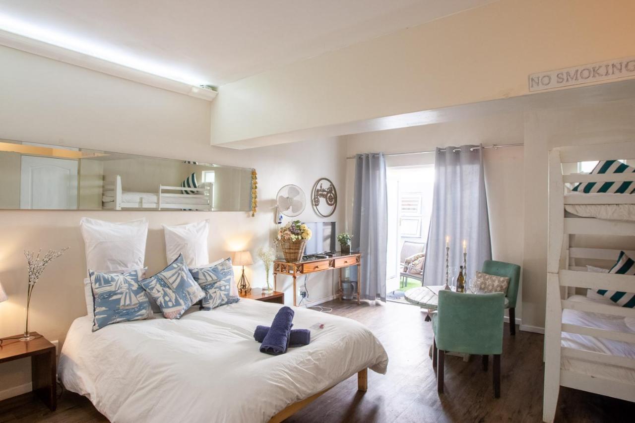 Bedrock Strand Family 4 Sleeper With Private Bathroom *